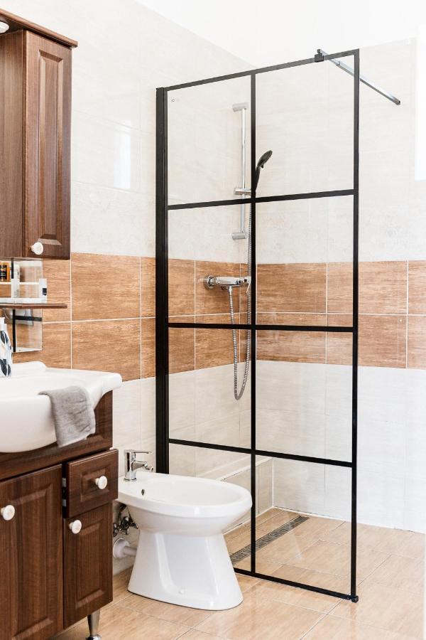 Levendula Apartmanhaz Badacsonytomaj Exteriér fotografie